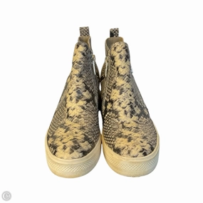 Quick Slip Shoes Sneakers By Steve Madden In Snakeskin Print, Size: 8.5