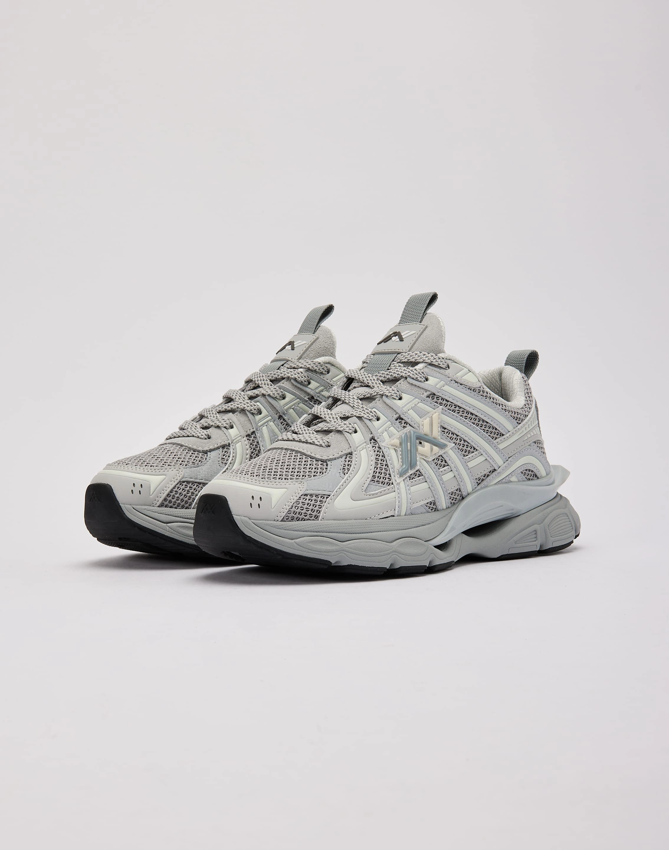 Javi Route Breathable mesh upper Wave Flow