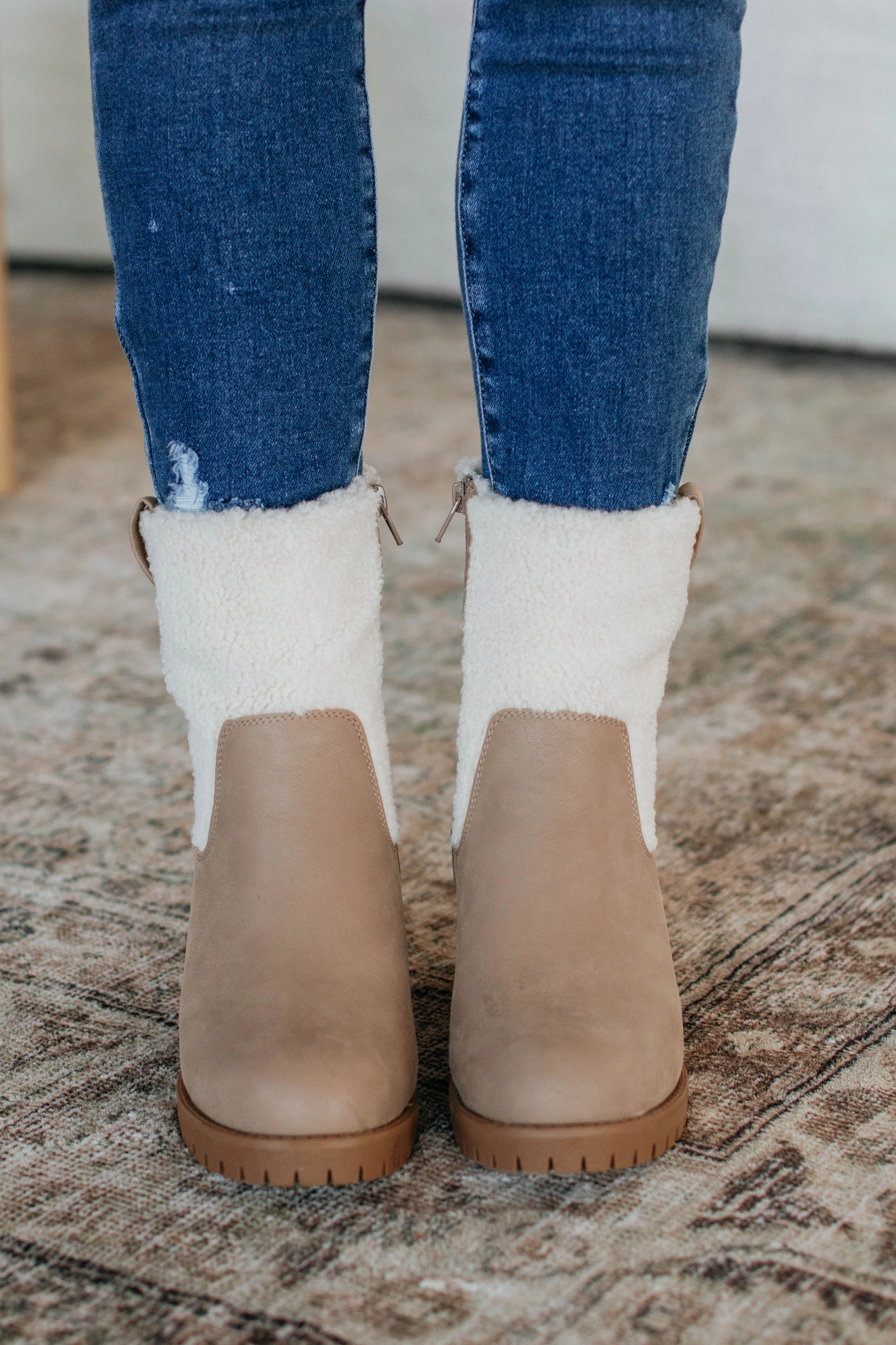 Thinking It Over Boots - Taupe Freeze Grip Star Edge