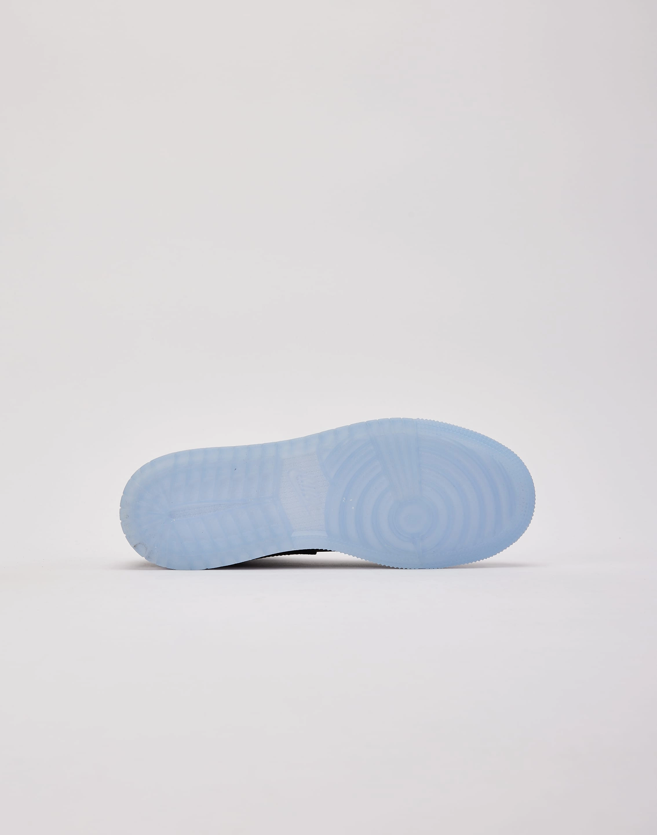 Jordan Air Jordan 1 Mid SE Grade-School Low - top kids' shoes Kids' outdoor shoes