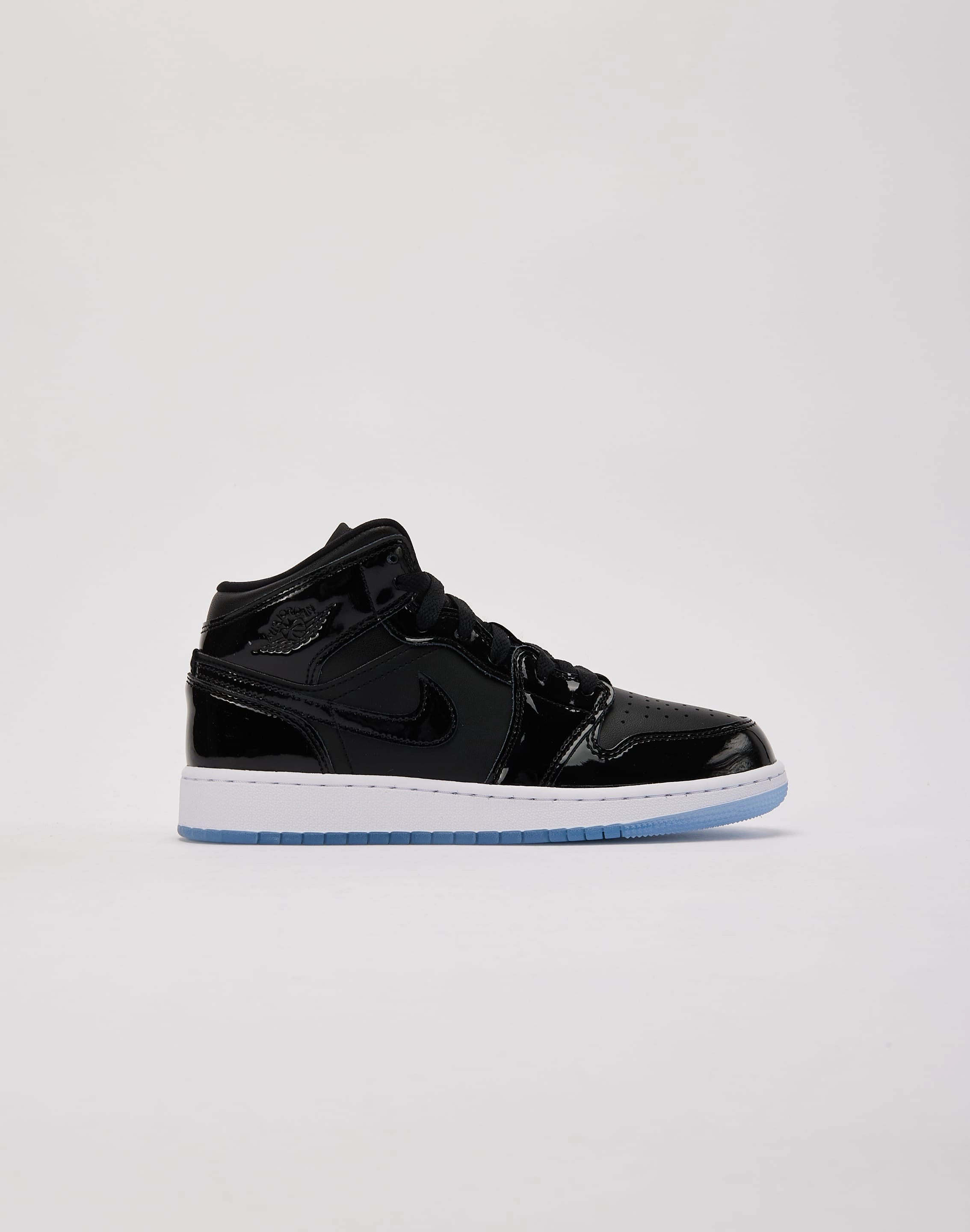 Jordan Air Jordan 1 Mid SE Grade-School Velcro Closure