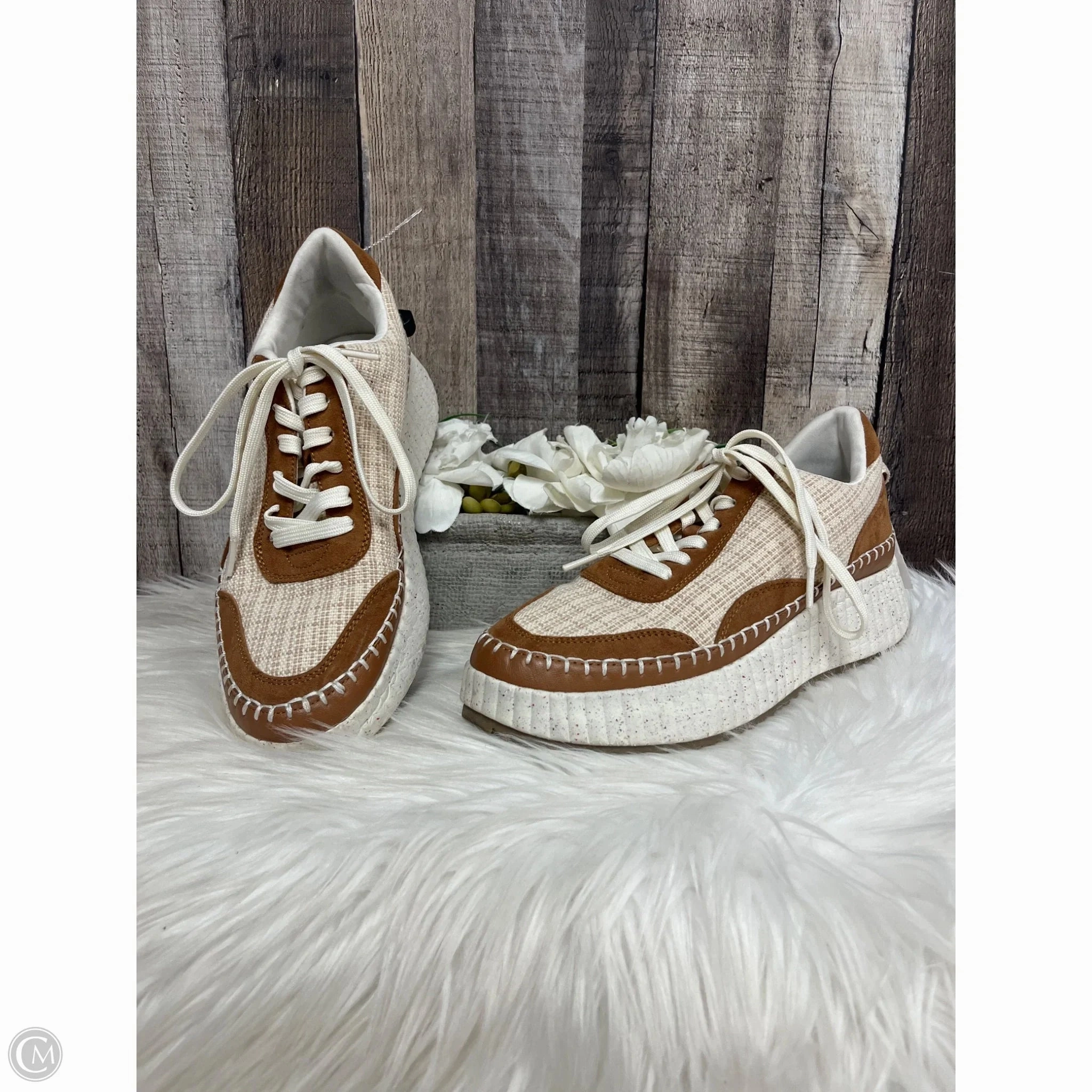 Shoes Sneakers By Universal Thread In Multi-colored, Size: 9.5 flex design Cloud Soft