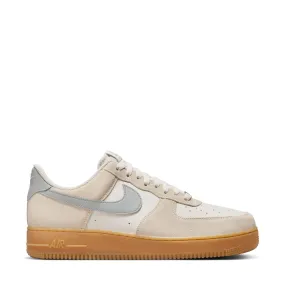 Unique ease Air Force 1 Low 07 LV8 - Mens
