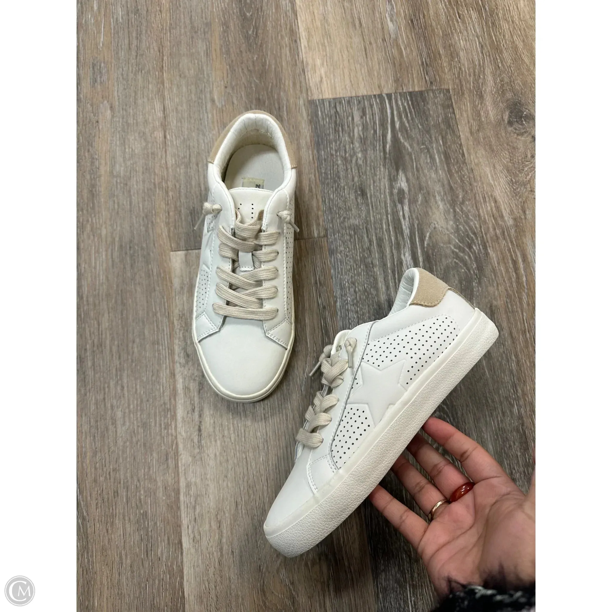 Foot Shape Lateral Support Frame Shoes Sneakers By Vintage Havana In Cream, Size: 5.5