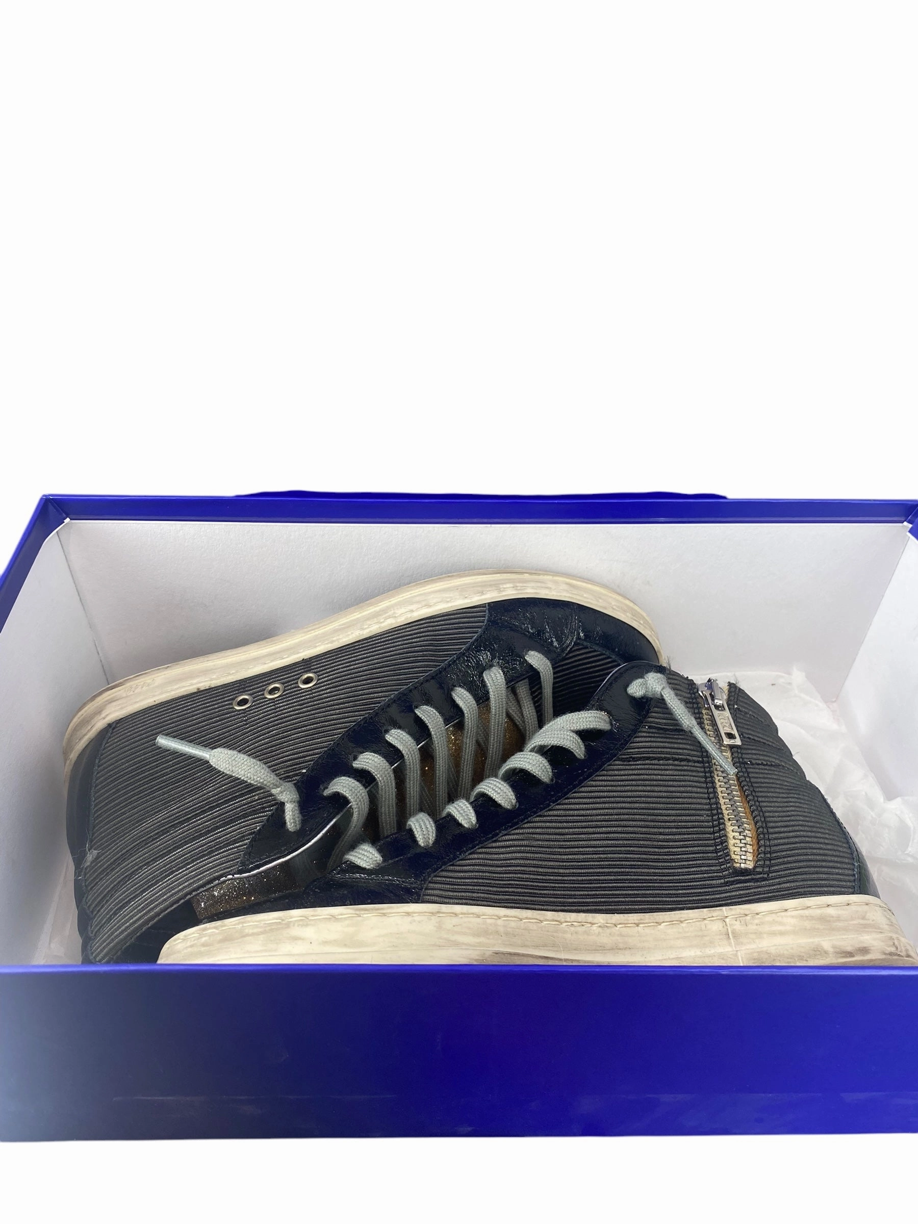 Shoes Sneakers By P448 In Black, Size: 6 Knit Fabric Construction Thermoregulating Layers