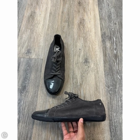 Shoes Sneakers By Agl In Grey, Size: 9 Layered Traction Grid City Function