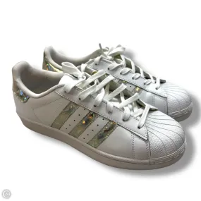 Shoes Sneakers By Adidas In White, Size: 5.5 Lace Up Closure System Breathable layers
