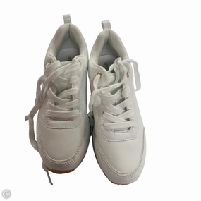 sport mix Bounce Back Shoes Sneakers By Shoedazzle In White, Size: 6