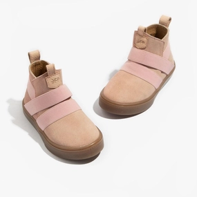 Blush Suede Oakland Sneaker Trend Hot