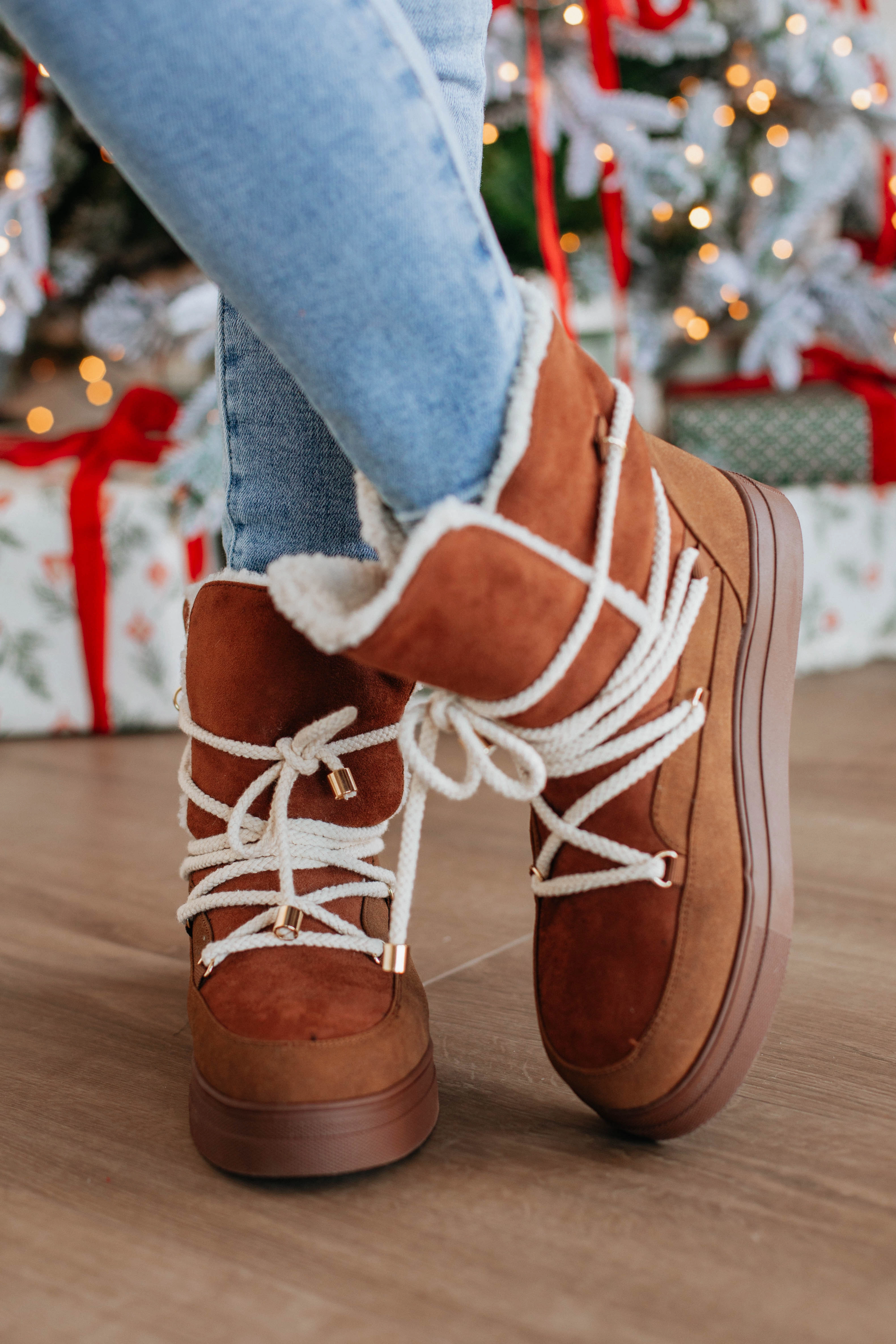 Elegant Mood Desert Path Keep Me Toasty Boots