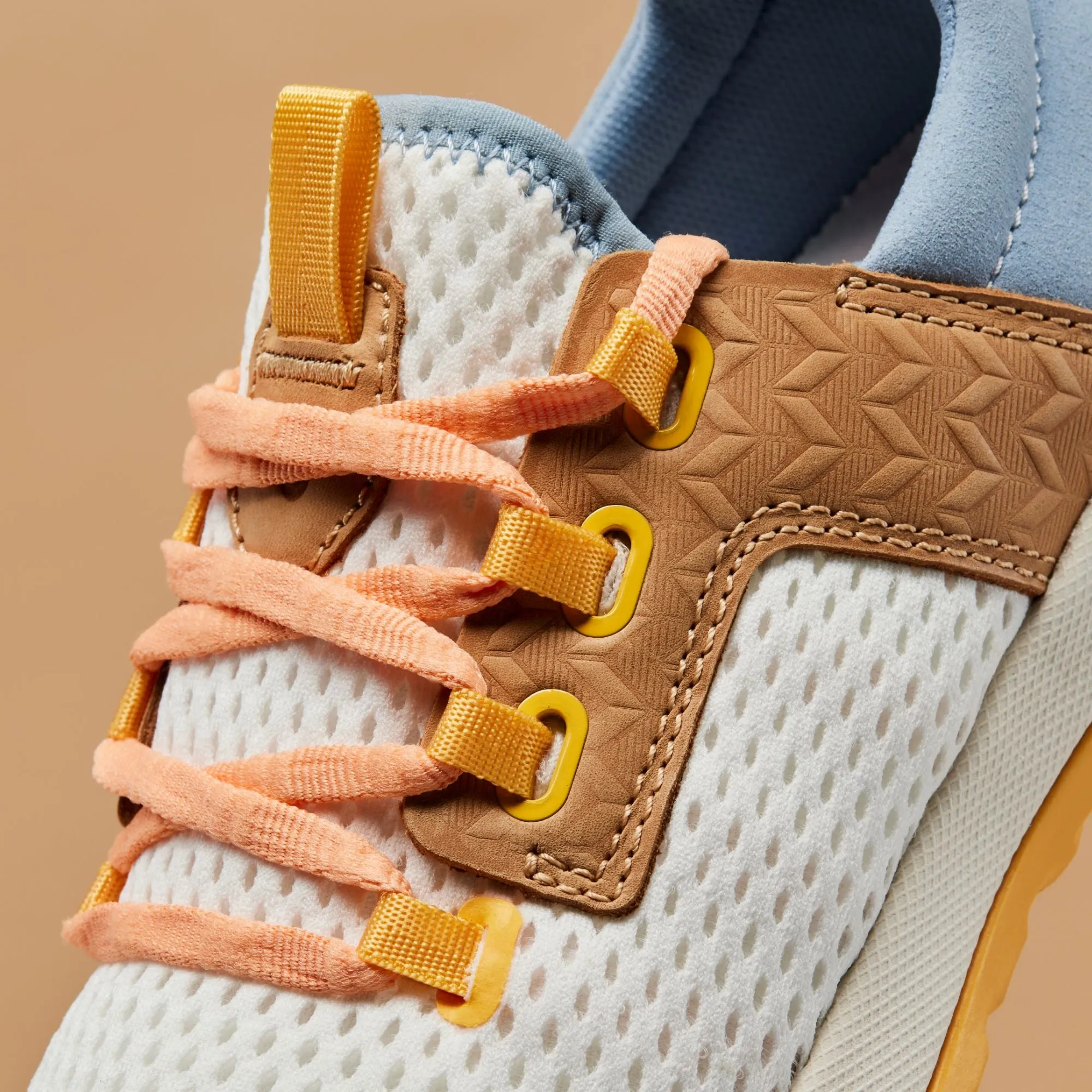 Wailuku - Bright White / Sea Ice Thermoformed Heel Counter