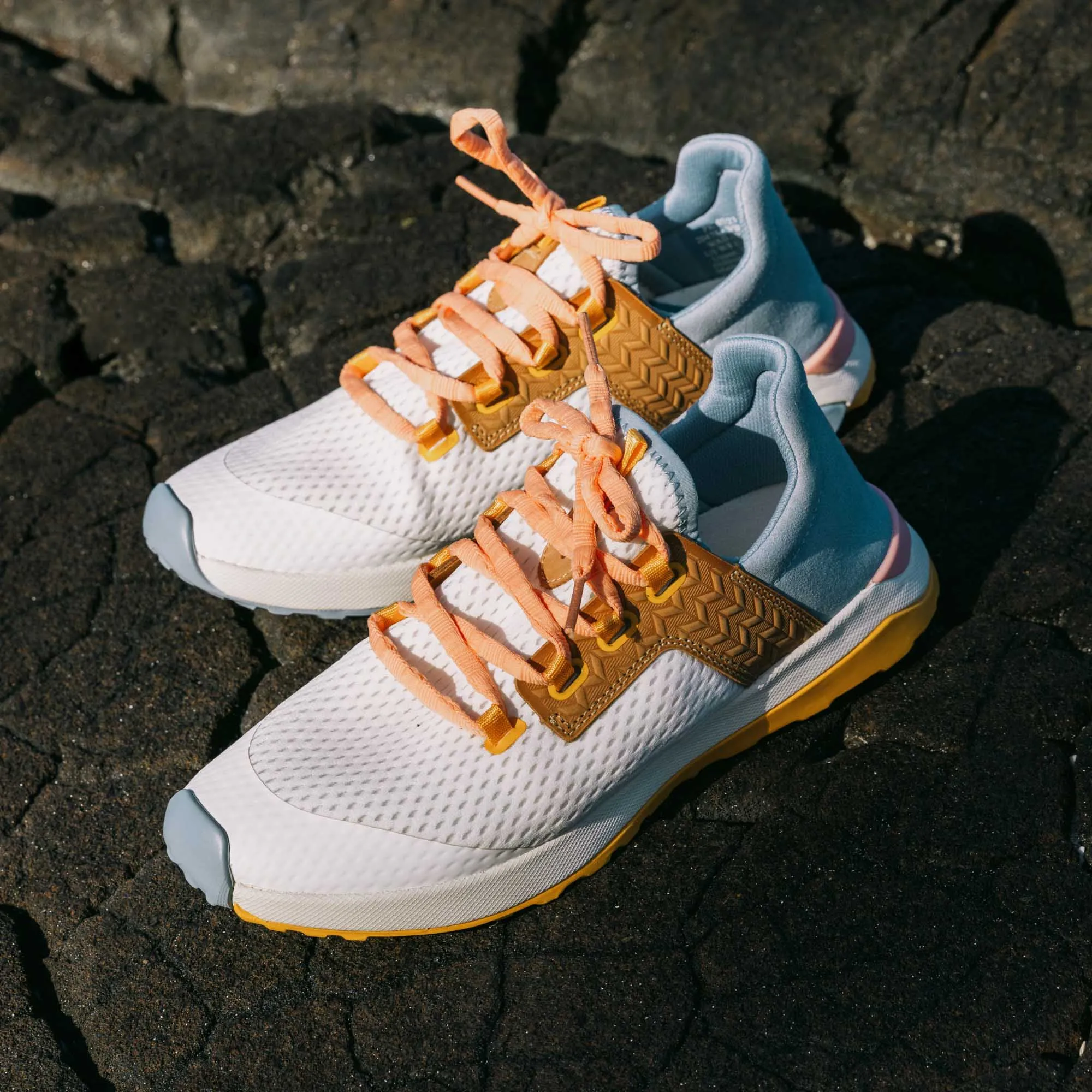 Wailuku - Bright White / Sea Ice Comfort Fit