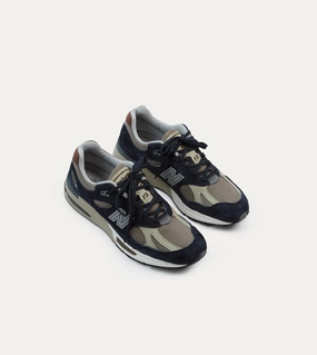 Soul Step New Balance After Midnight Made in UK 991v2 Trainers