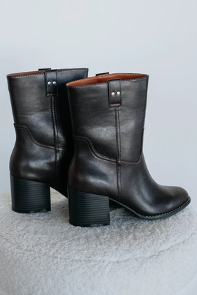 Walking A Fine Line Boots - Coffee Grace Walk Breathable mesh