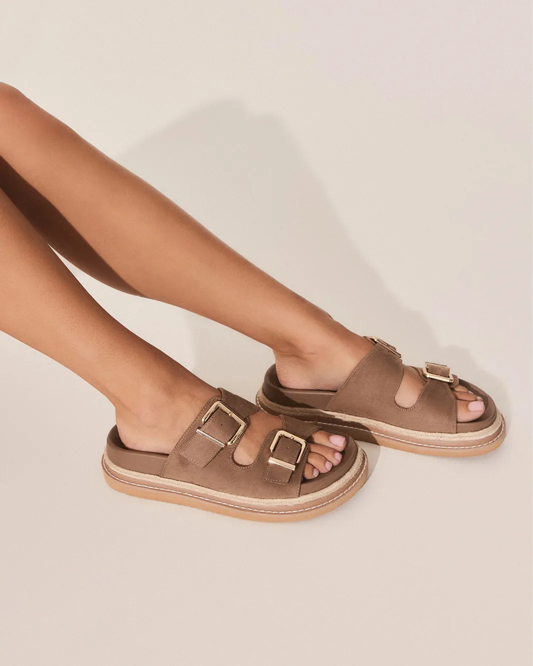 Fashionable Travel Shoes ALDER - FAWN SUEDE