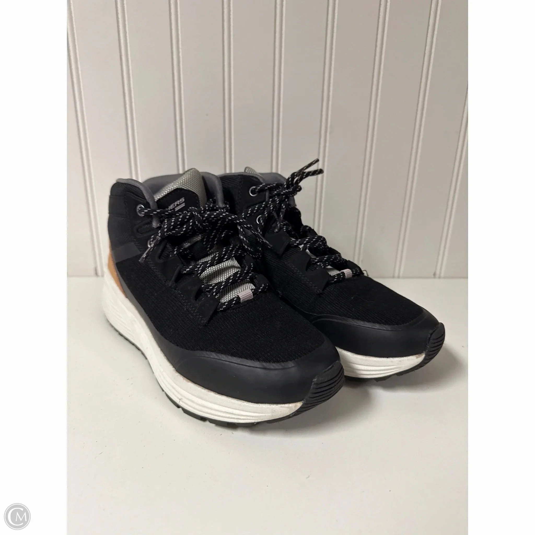 Elastic Collar Cushion Layer Shoes Sneakers By Skechers In Black & Brown, Size: 6.5